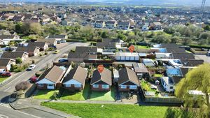 Bungalow & Garage- click for photo gallery